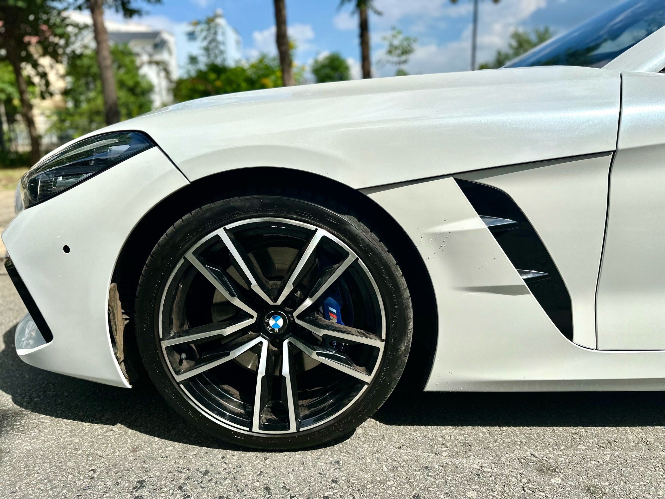 Thuê xe BMW Z4