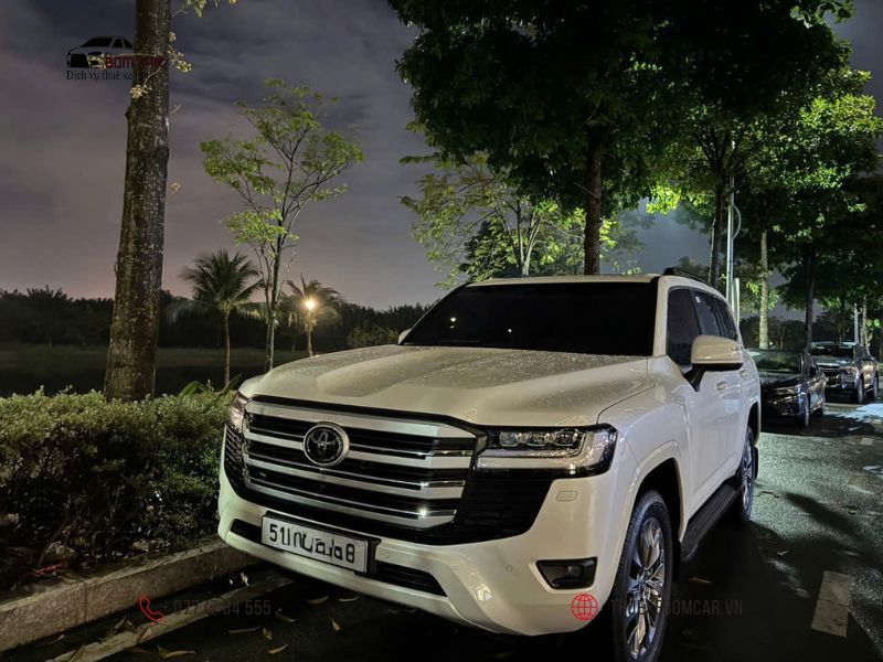 Lựa chọn thuê xe sang du lịch phù hợp với hành trình