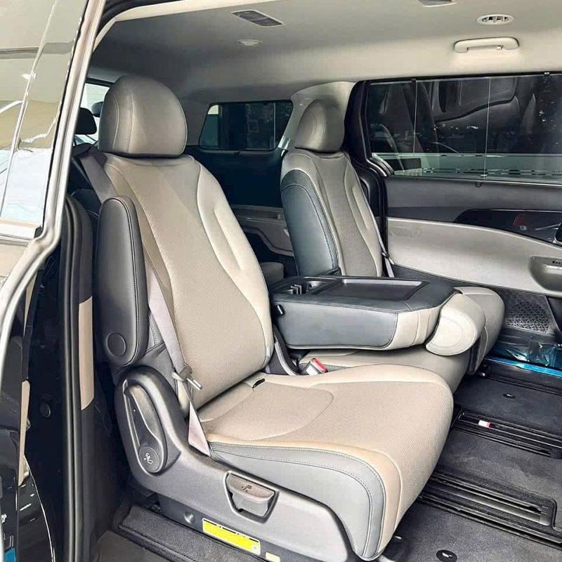 Kia Carnival 9