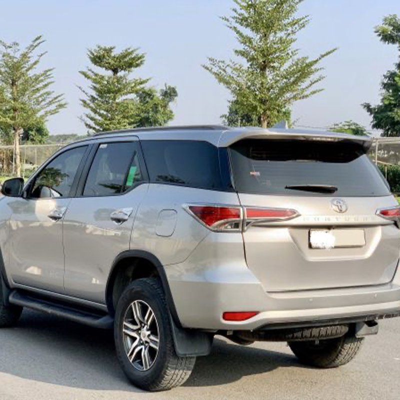 Toyota Fortuner 5